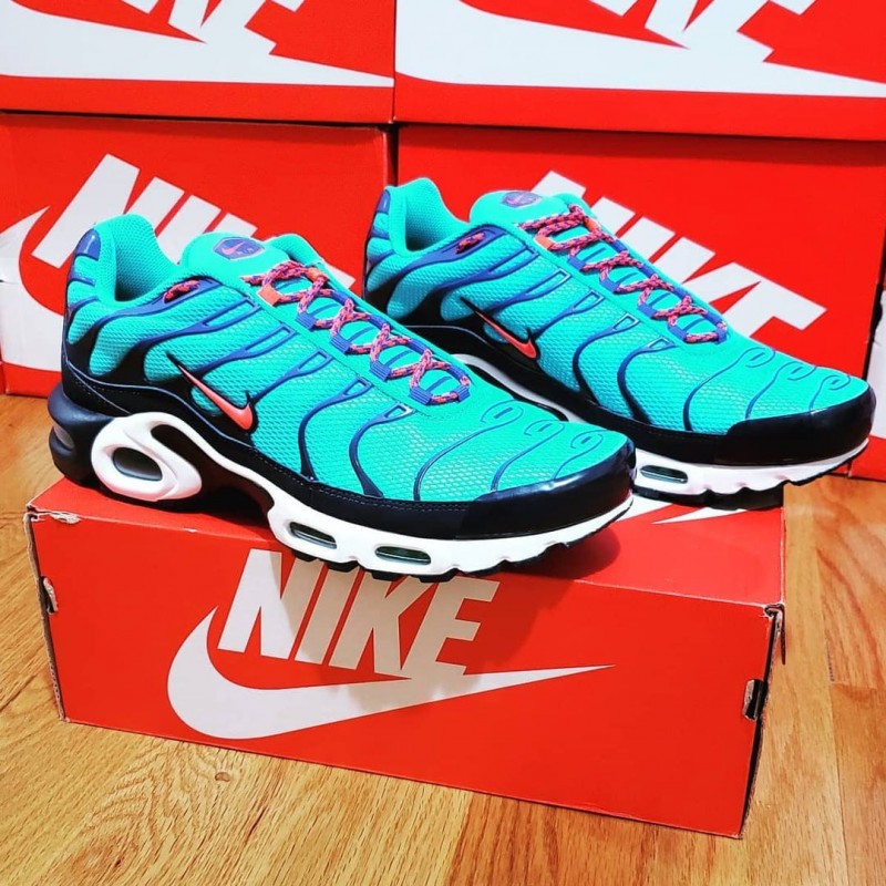 Nike airmax plus discover your air fix