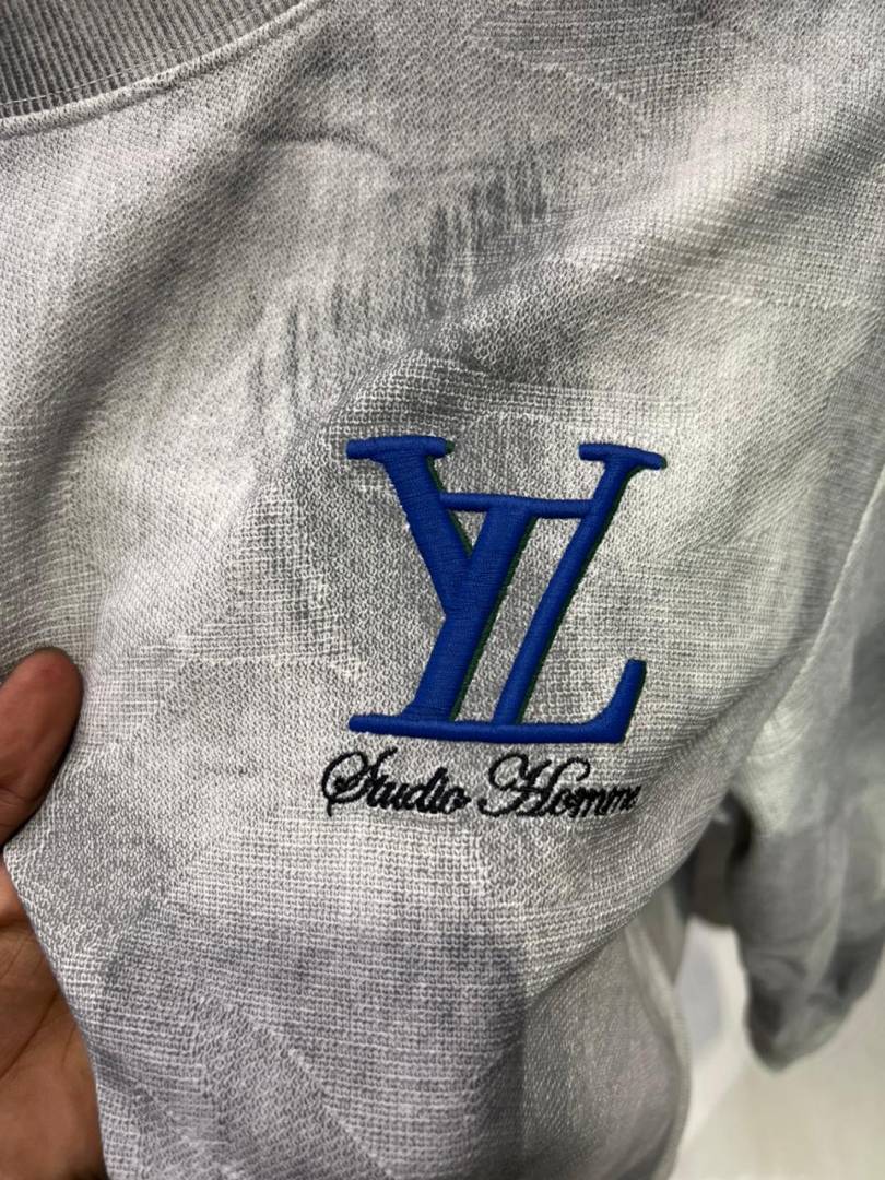 v-uitton imported sweatshirt store article black