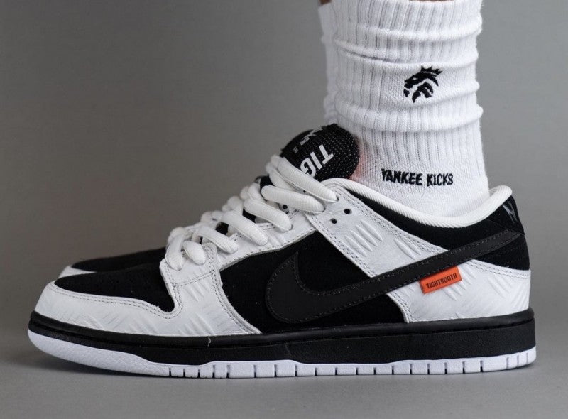 tight booth x sb dunk low