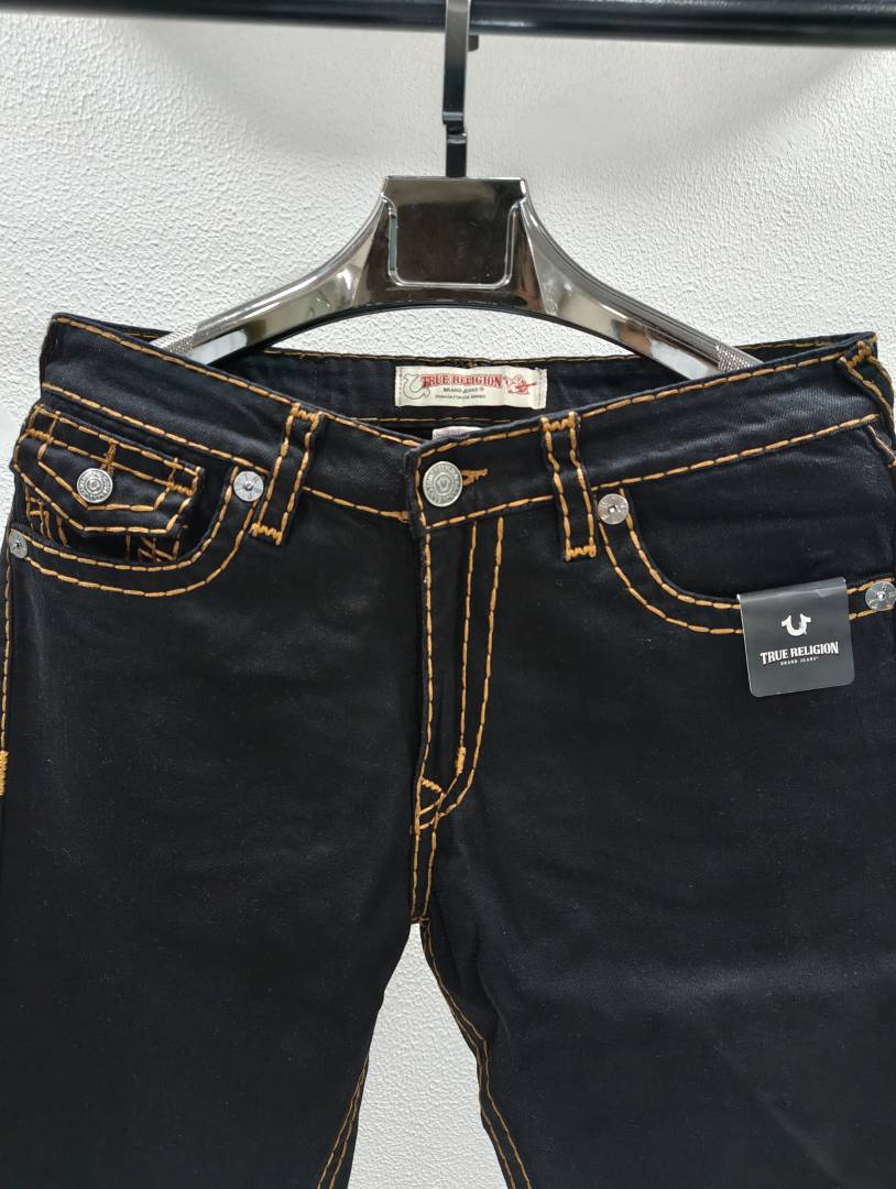 TRUE RELIGION IMPORTED STORE ARTICLE JEANS