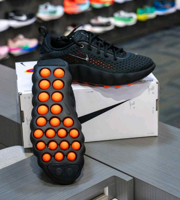Nike Mind 002 BlackHyper Crimson Fix