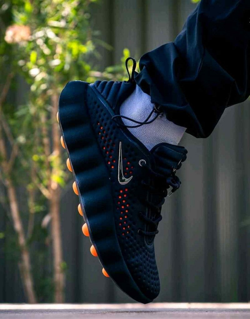 Nike Mind 002 BlackHyper Crimson Fix