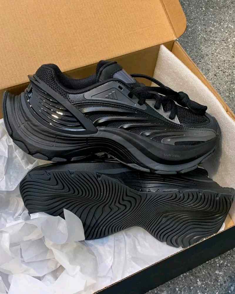 Adidas XLG MTW Black