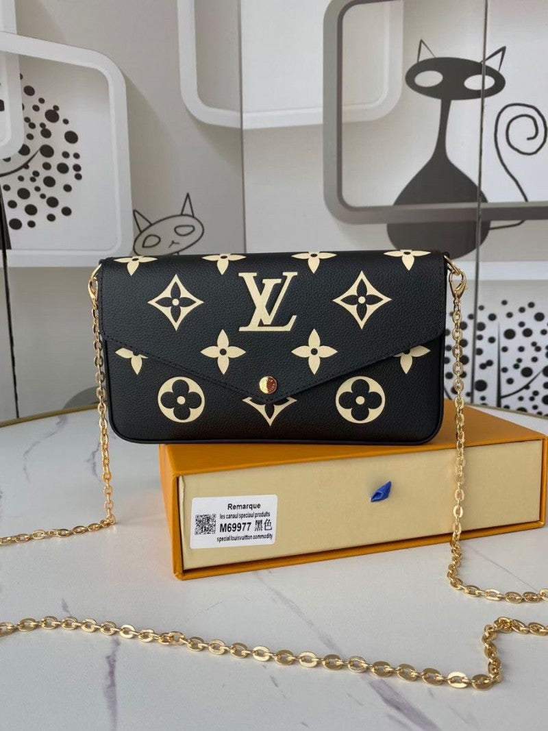 Louis Vuitton_Felice_Pochette_Black-White_With_OriginalBox