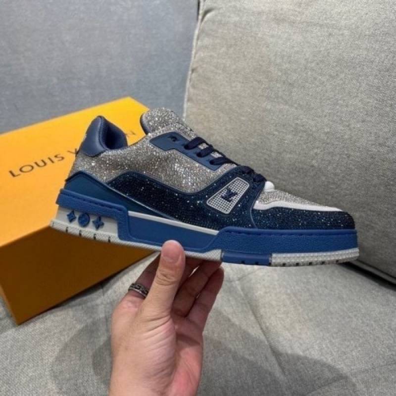 ....LOIUS VUTTON GLITTER SNEAKER 260