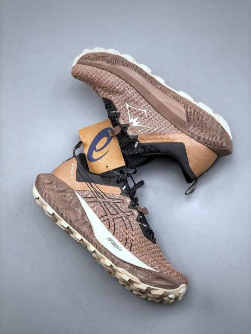 Asiics Gel Trabuko 13 Running Brown