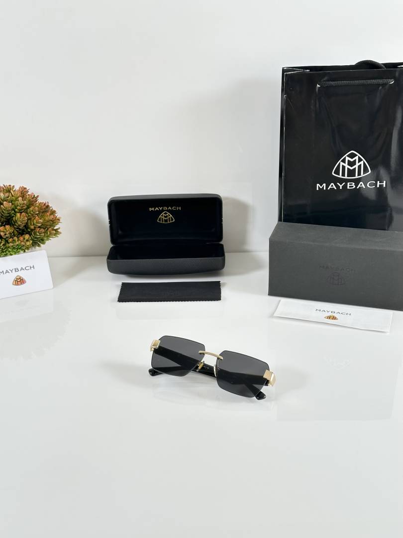 Maybach 2560 Gold Black