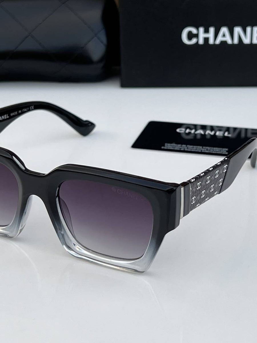 Chanel_1326_black_white