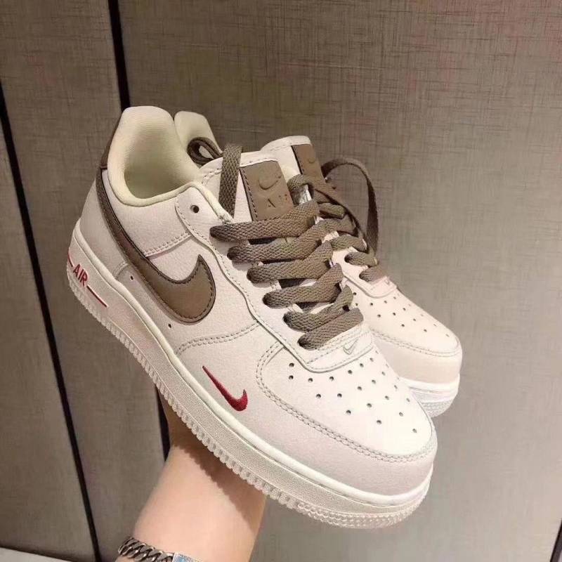 Nike AIRFORCE 1 COFFEE MILK