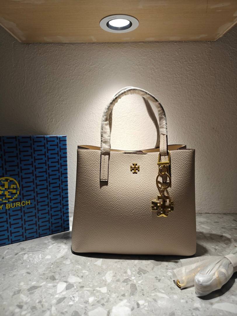 Tori Burch_Blake_Medium_Satchel_WithToryCharm_BoxPacking