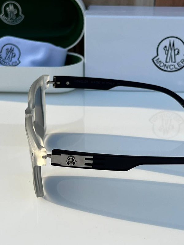 Moncler_7507_grey_black