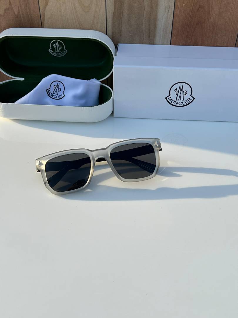Moncler_7507_grey_black