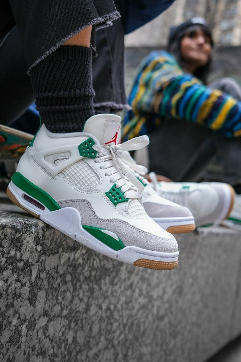 Nike Air Jordan Retro 4 Pine Green