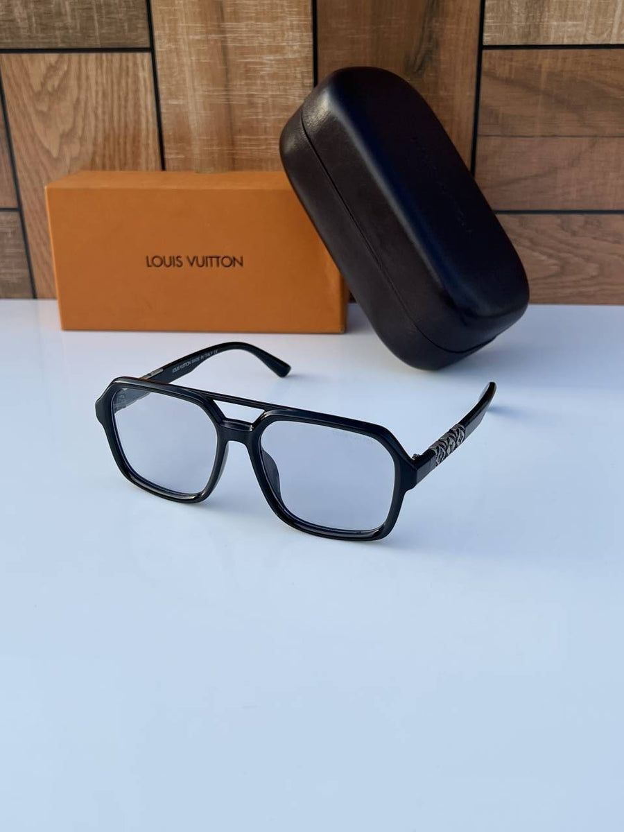 Louis Vuitton_2687_black_plano