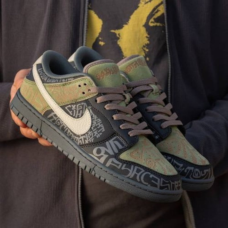 Nike SB Dunk Low Doernbecher