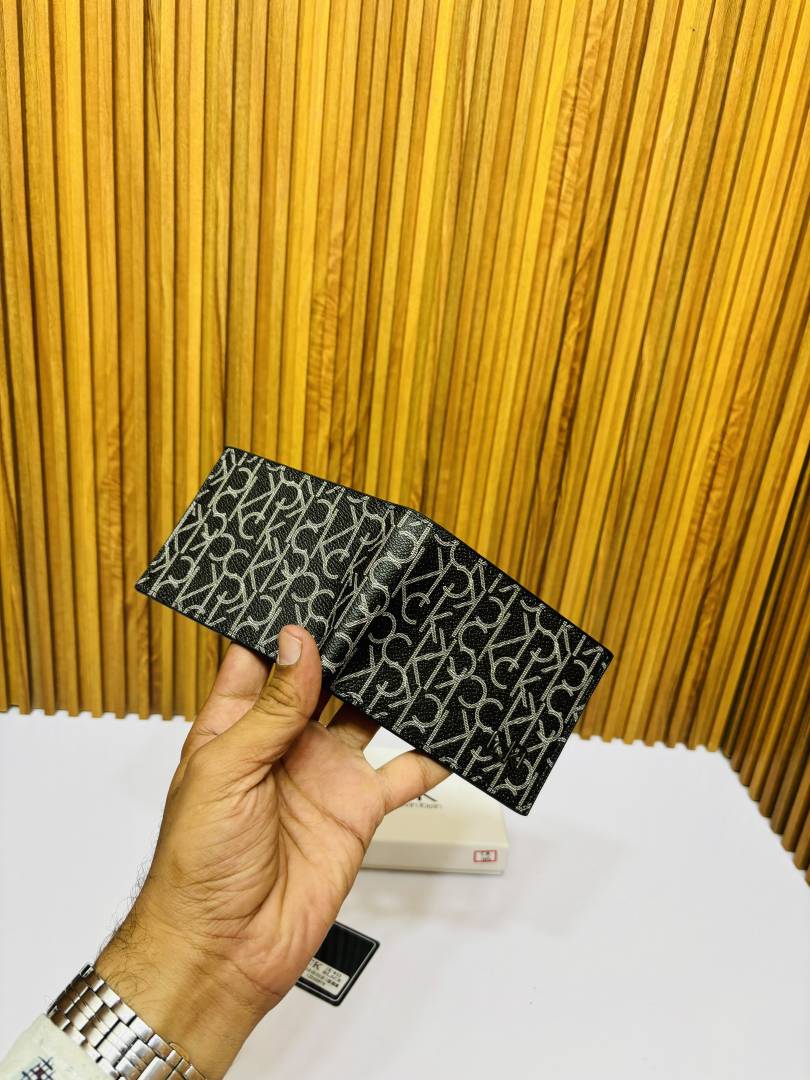 104 CK CALVIN KLEIIN PREMIUM QUALITY WALLET