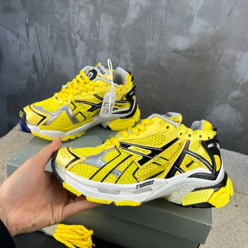 BALENCIAG.A RUNNER YELLOW BLACK SNEAKER