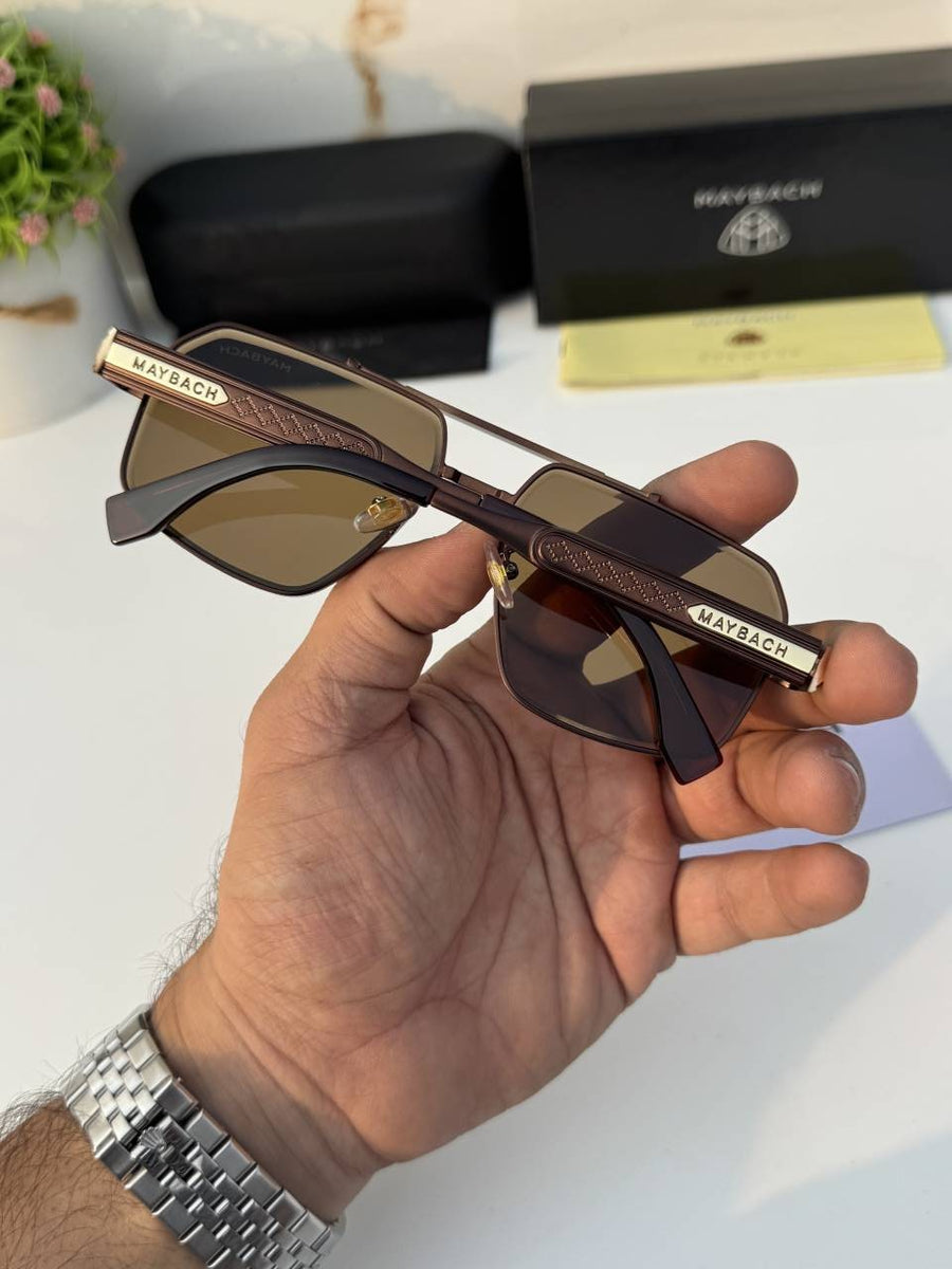 Maybach_72394_gold_brown