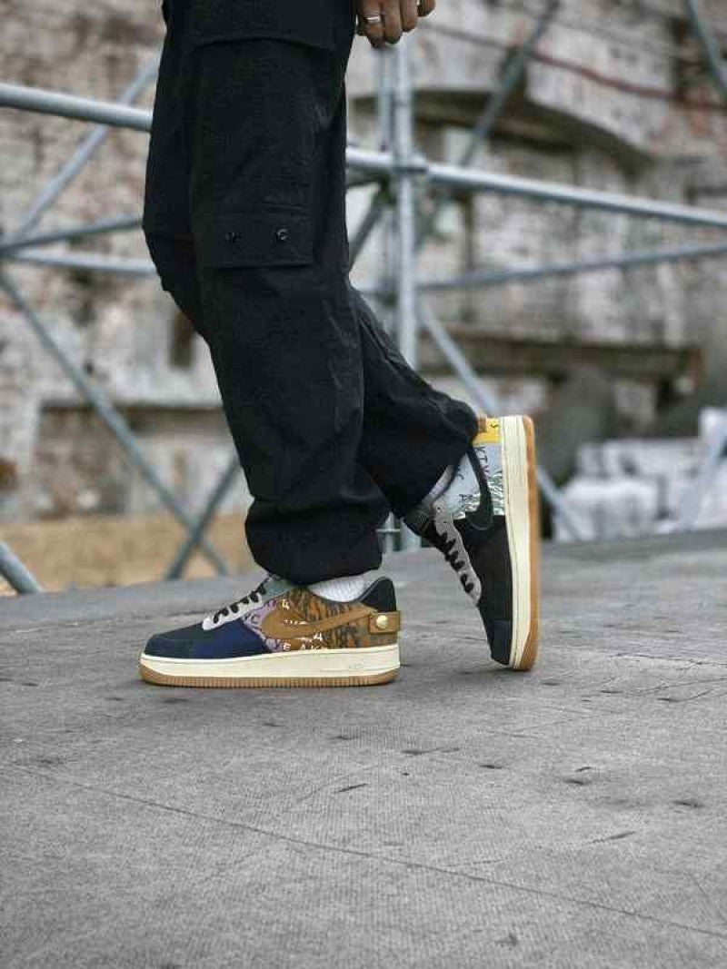 Nike airforce 1 low travis scott cactus jack