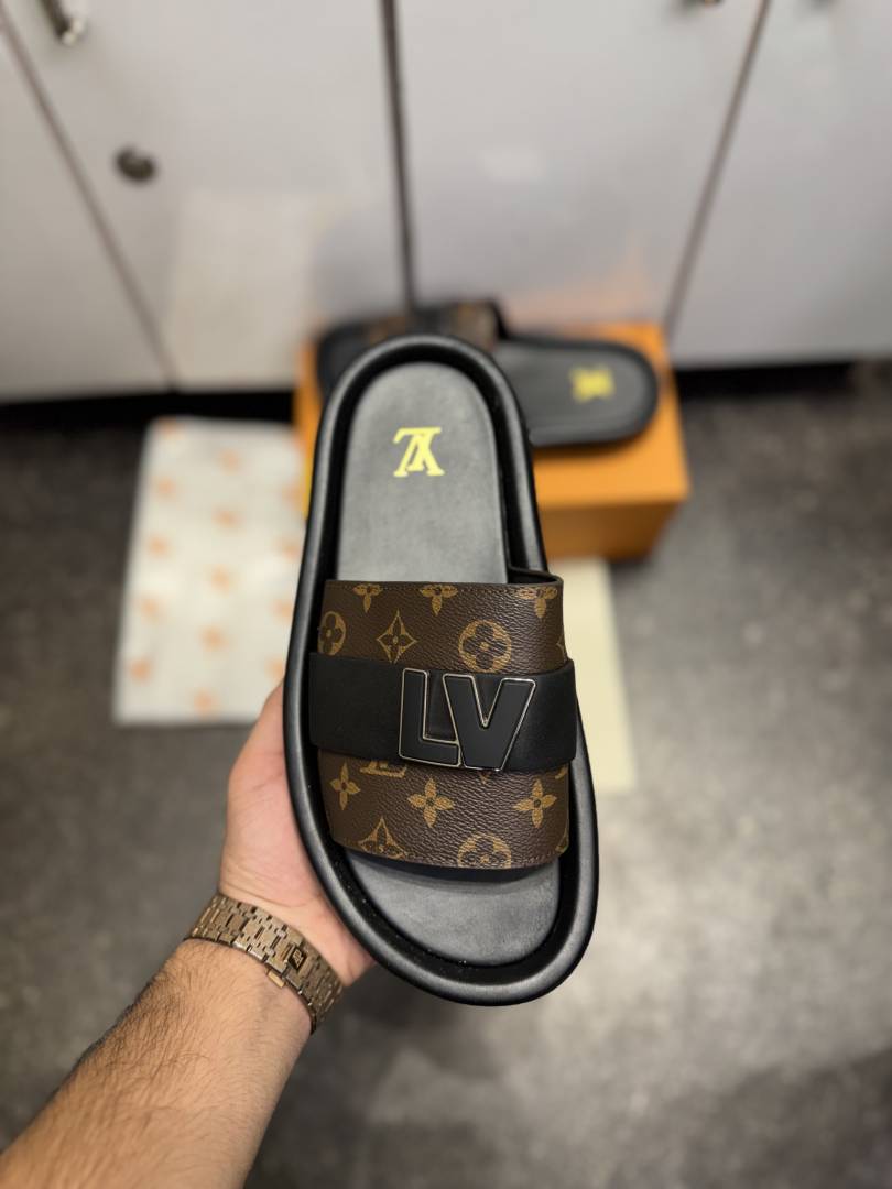 Louis Vuitton LV LOGO PREMIUM SLIDE BROWN 009