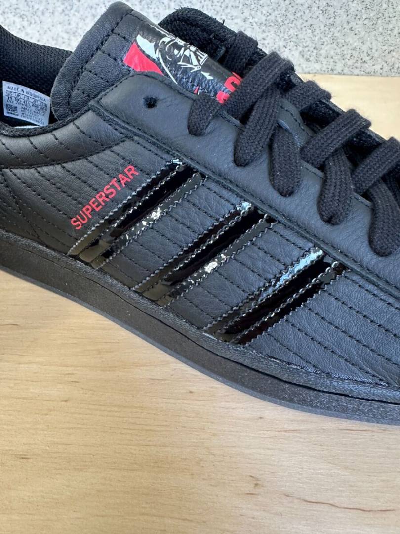 Adidas Superstar Star Wars Darth Vadera