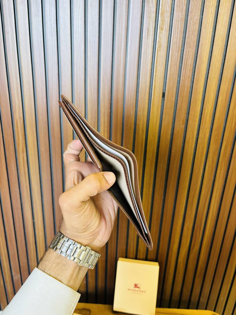 126 BURBERY PREMIUM QUALITY WALLET
