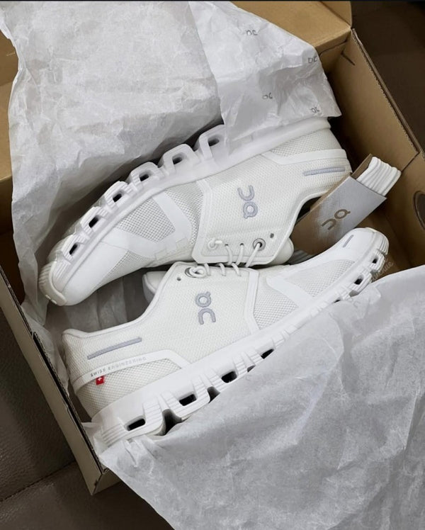 On Cloud Running 5 All White--