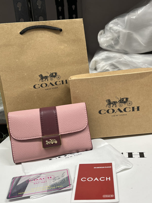 Coach_4-4_grace_premium_wallet_with_originalbox_carryBag
