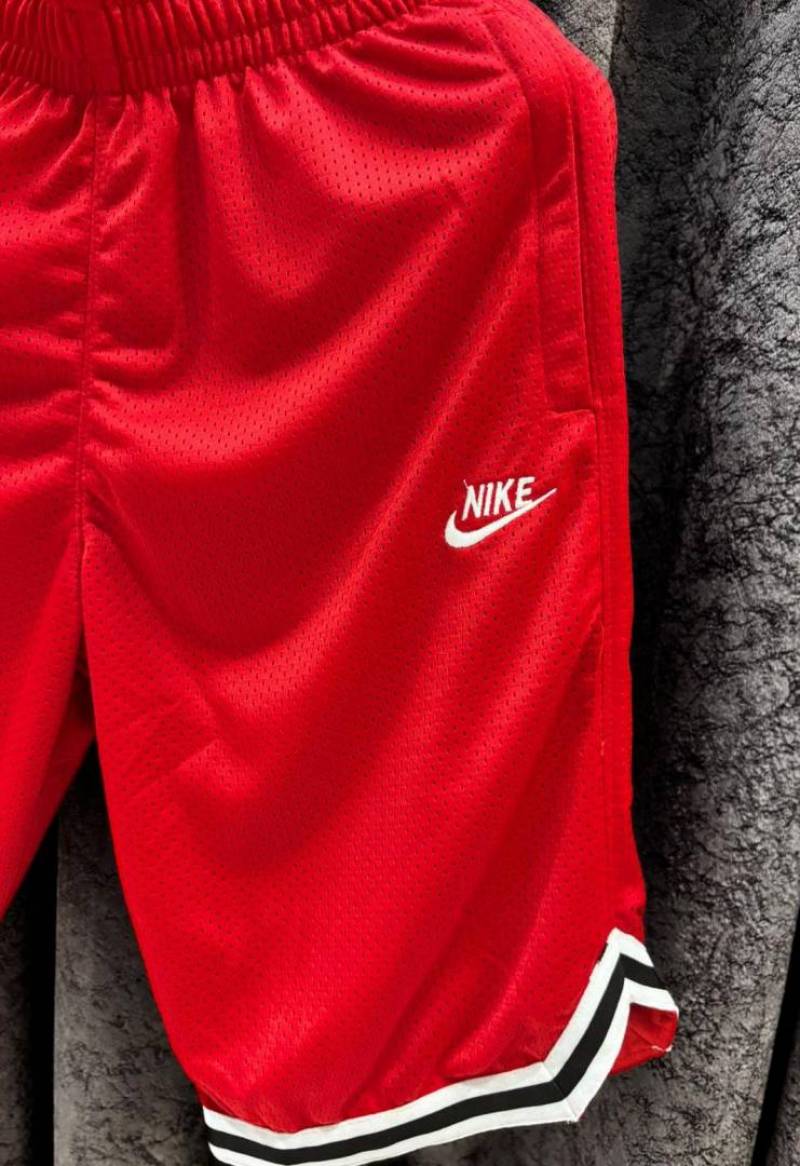 NIK-xE IMPORTED STORE ARTICLE SHORTS