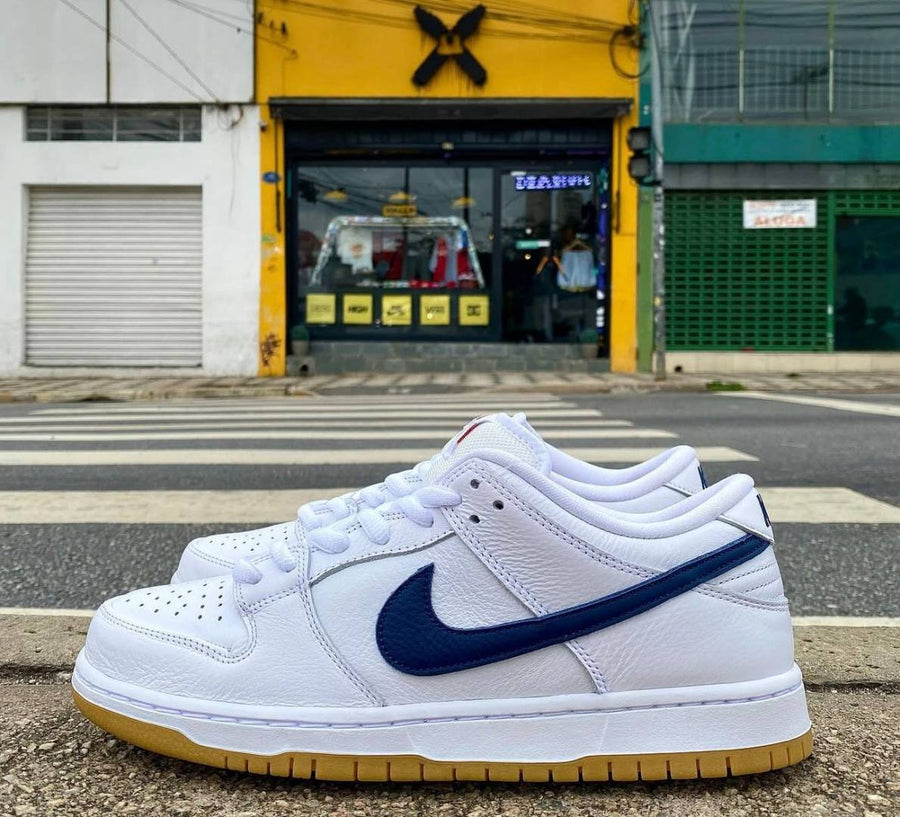 Nike SB DUNK LOW WHITE NAVY GUM