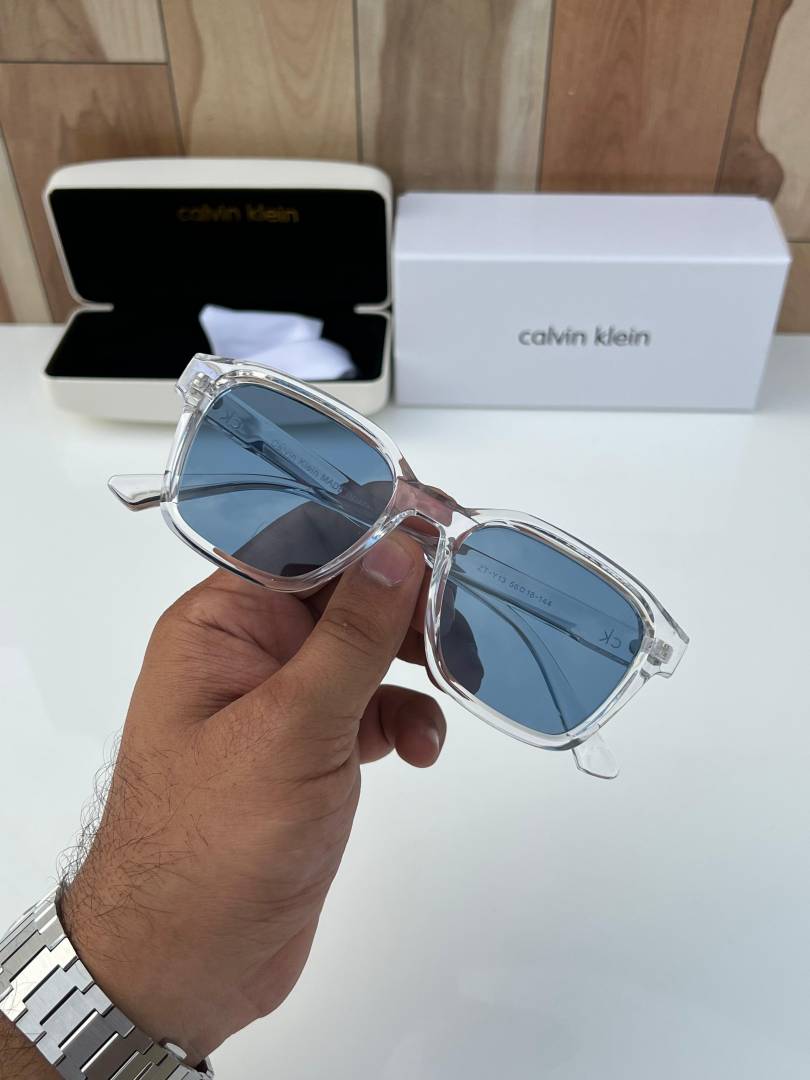 Calvin kline_Y13_transparent_blue