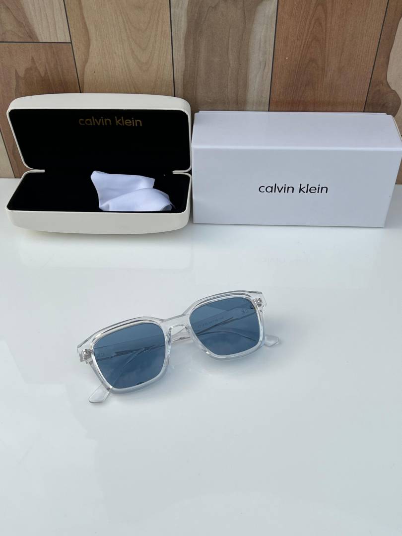 Calvin kline_Y13_transparent_blue