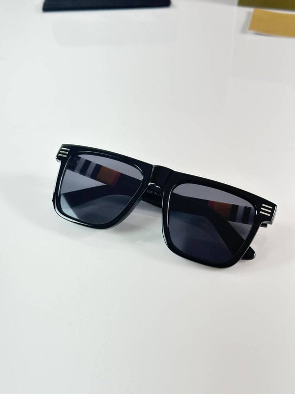 Burberry_4382_Shine_Black