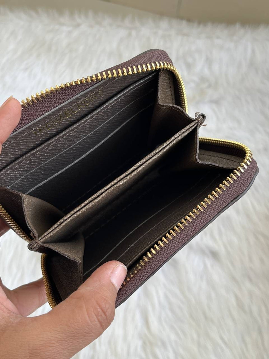 Michael Kors 137 Zippy Wallet With OriginalBox DustCover Premium