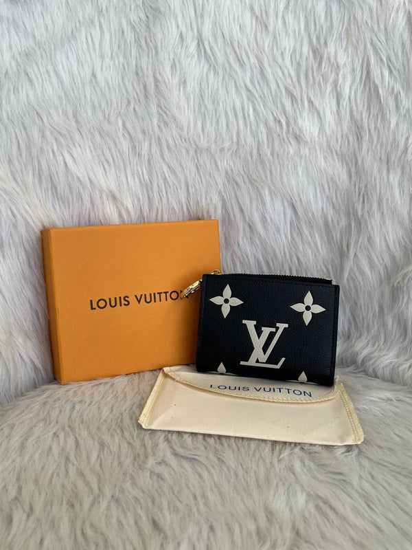 Louis_Vuitton_Lisa_B-W_Flap_Wallet_With_OriginalBox_DustCover_Booklet_Highend