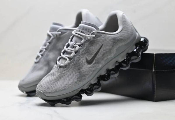 Nike Liquid Max Grey