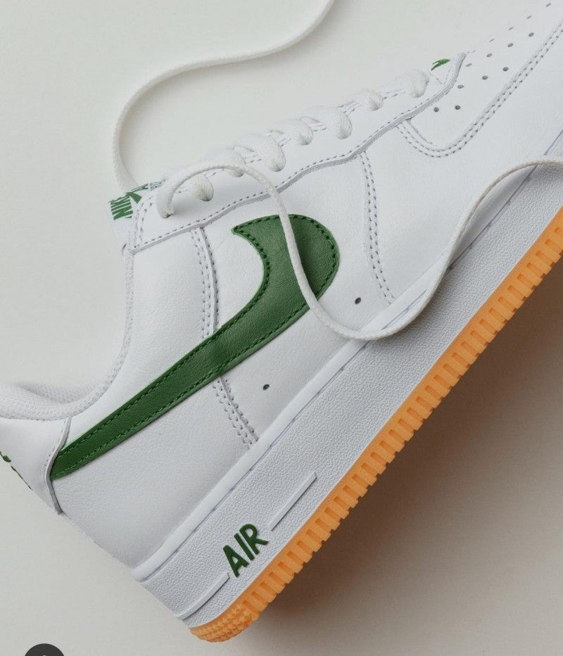 Nike Airforce 1 low retro qs cotm forest green