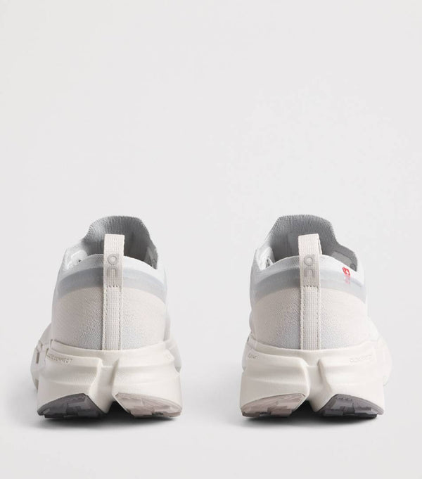 On Cloudsoma trail Grey White running shoe
