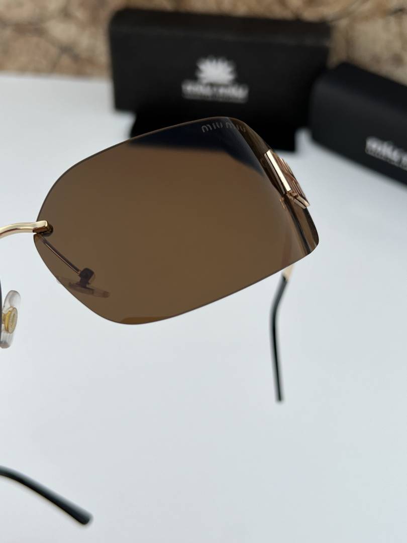 Miu_miu_gold_brown