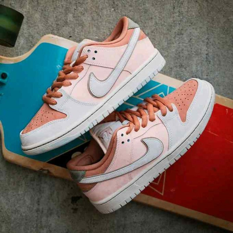 Nike SB Dunk Low Pro Crimson Tint Amber Brown