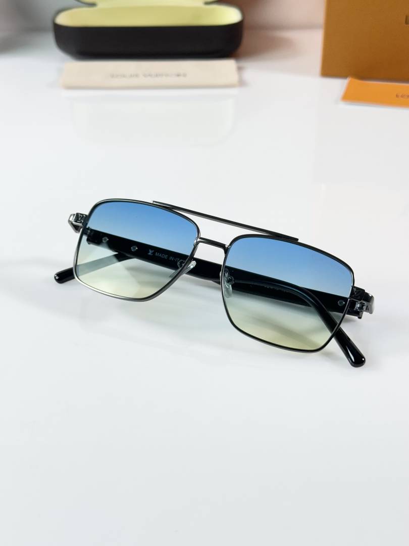 Louis Vuitton_5114_Gun_Blue_DC
