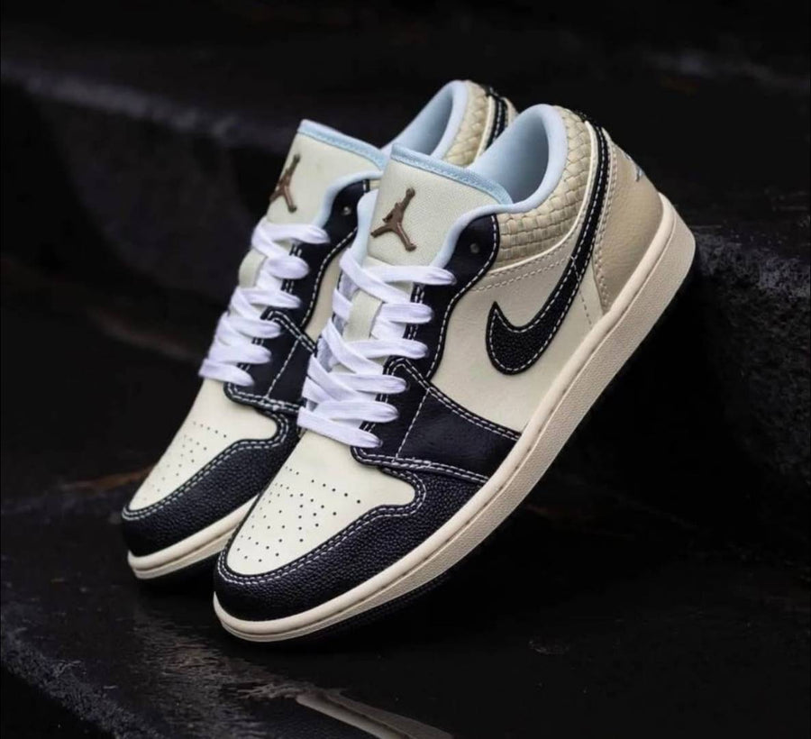 Nike AIR JORDAN 1 LOW COCONUT MILK BLACK MUSLIN