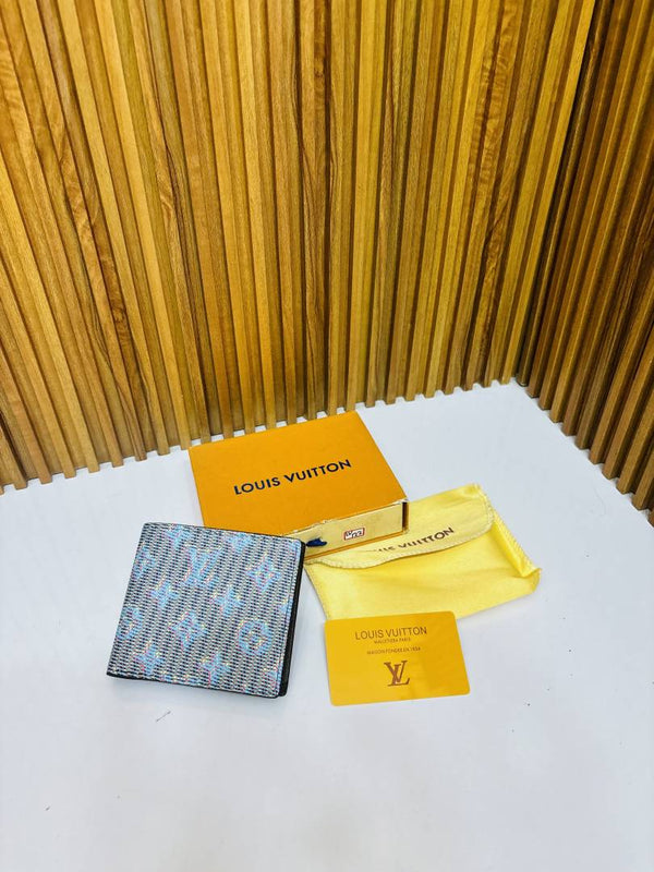 122 LV LOIUS VUTTON PREMIUM QUALITY WALLET