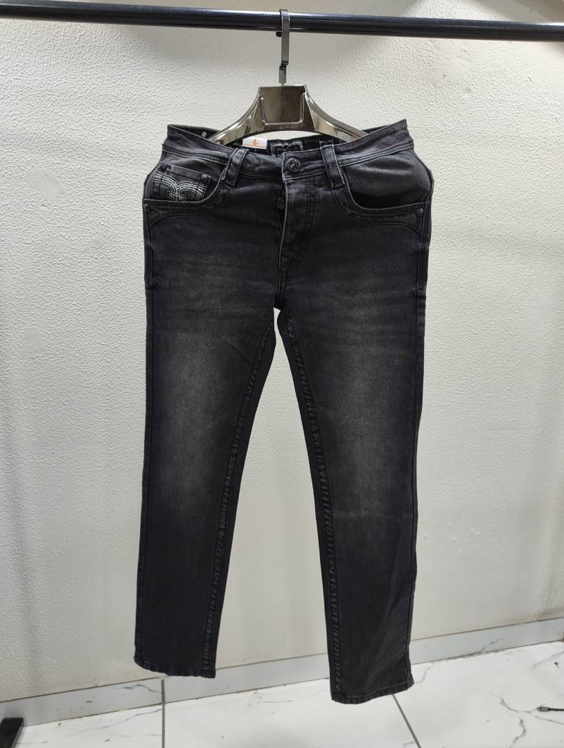TRUE RELIGION IMPORTED STORE ARTICLE JEANS
