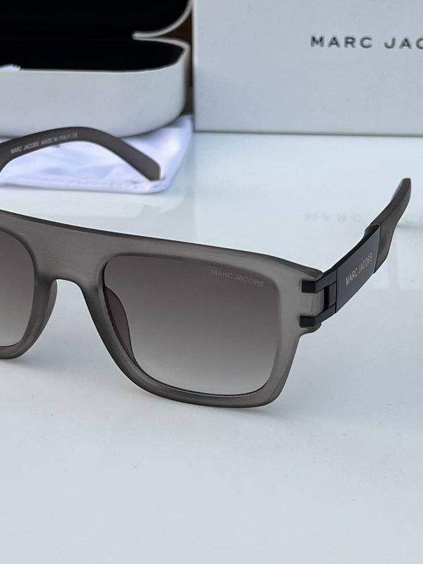 Marc_jacobs_1004_grey
