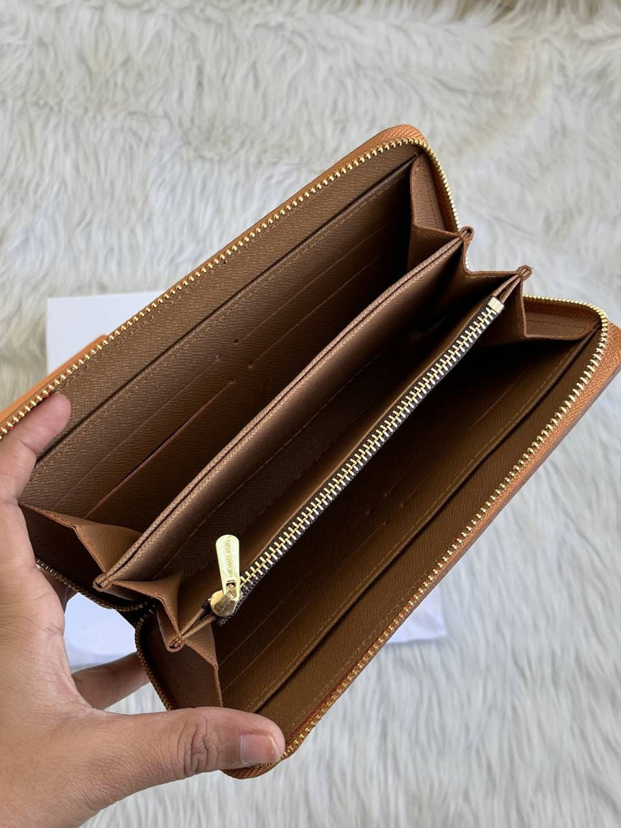 Michael Kors_120_bG_Long_Zippy_Wallet_With_OriginalBox_DustCover