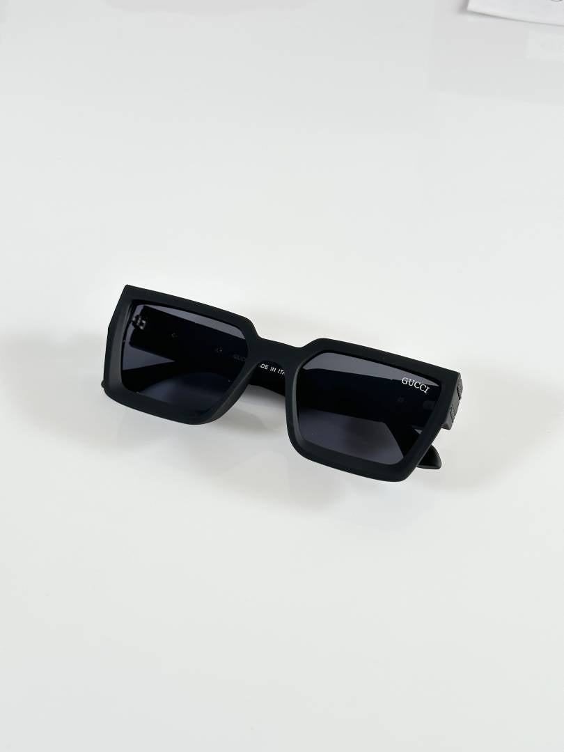 Gucci 02 Mate Black