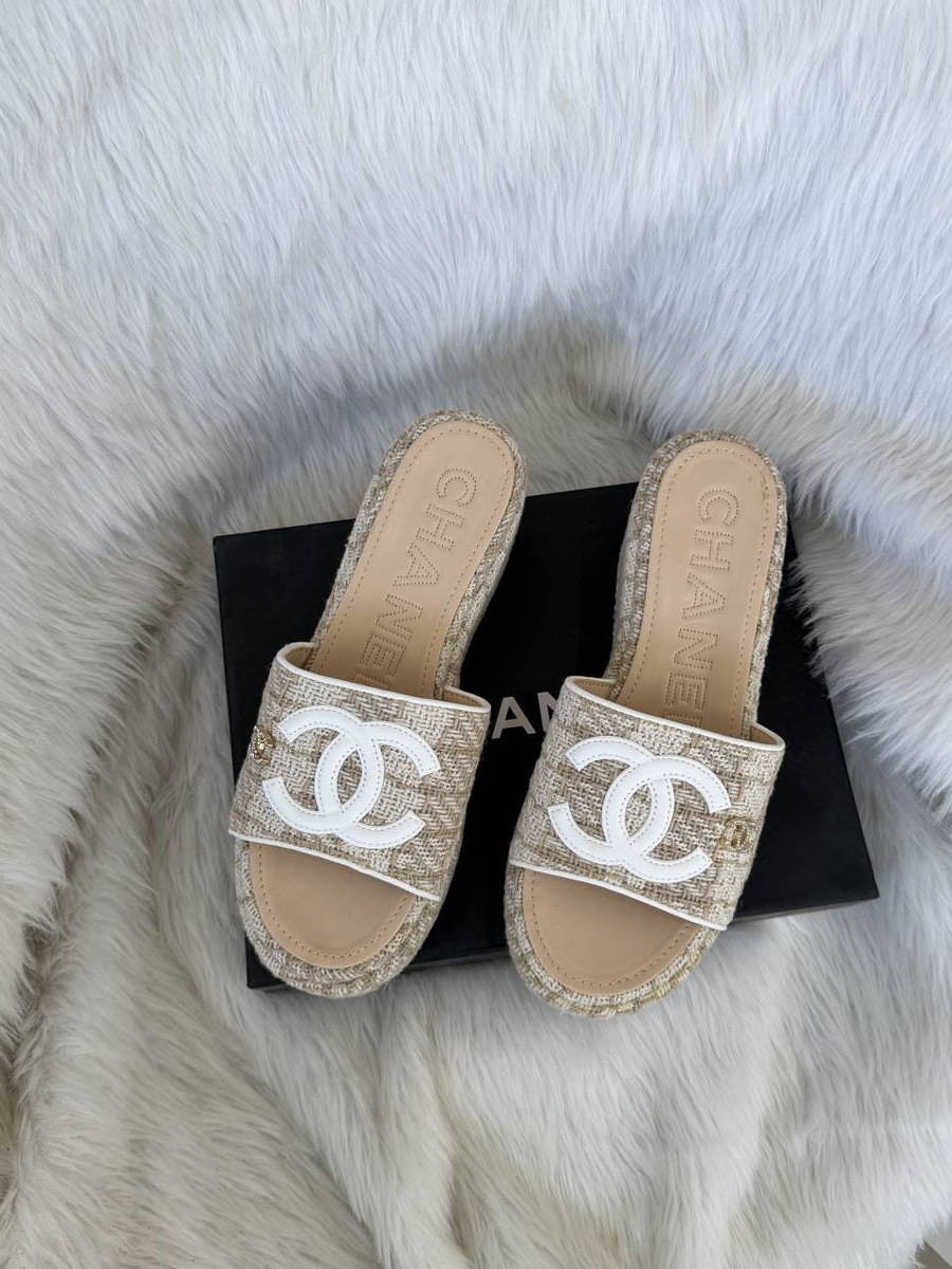 Chanel_Platform_Slides_Gold_For_Women_With_Original_Box_And_Carry_Bag