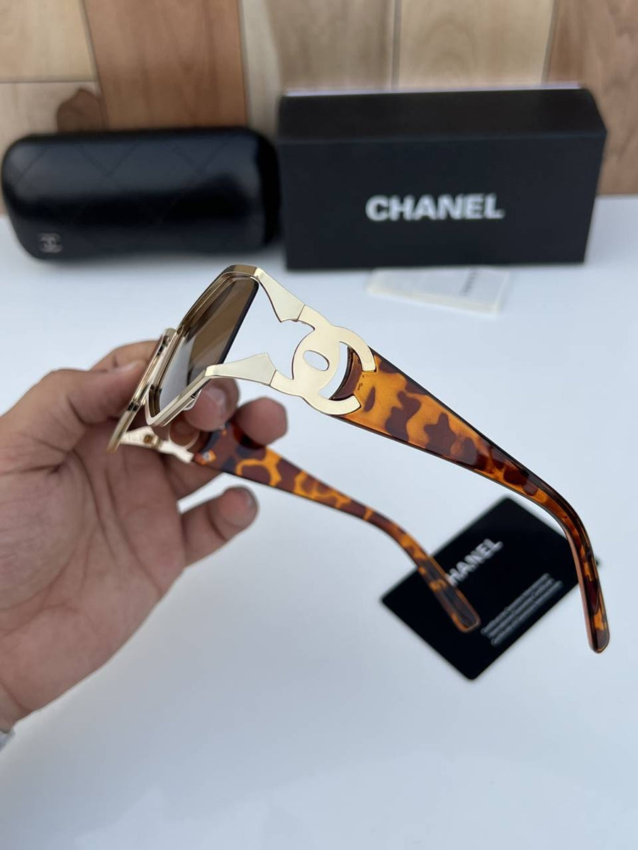 Chanel_98121_gold_brown
