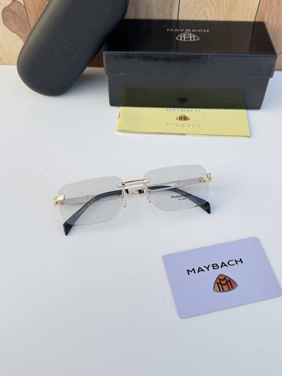 Maybach_1016_gold_black_daynight